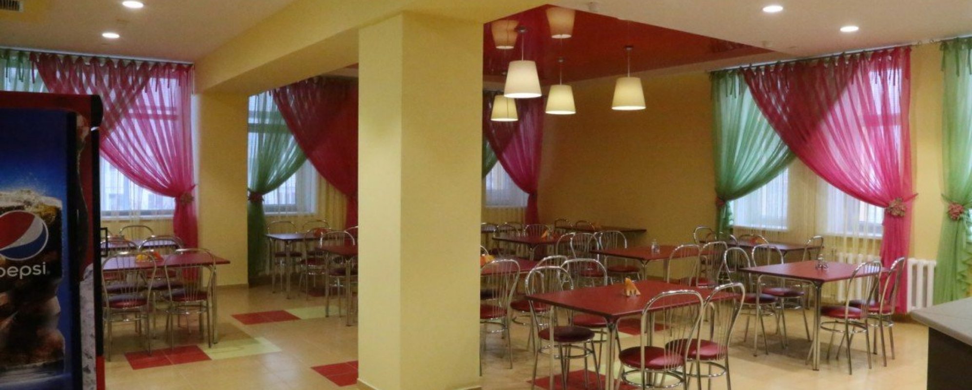 Фотографии банкетного зала Зал кафе РДК Юность