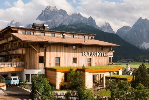 Фотография гостиницы Berghotel - Sexten