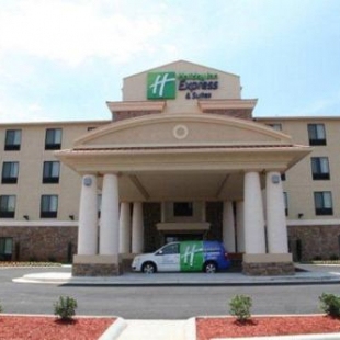 Фотография гостиницы Holiday Inn Express & Suites - Huntsville Airport, an IHG Hotel