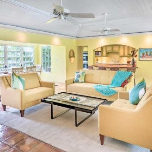 Фотография гостевого дома Bright St Thomas Getaway with Pool, 3Mi to Magens Bay