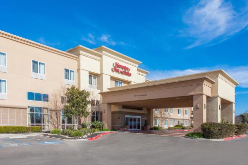 Фотография гостиницы Hampton Inn and Suites Merced