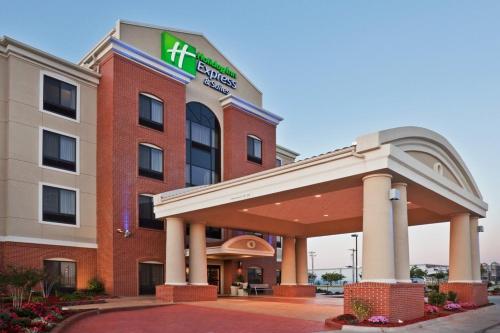 Фотография гостиницы Holiday Inn Express & Suites San Antonio SE by AT&T Center, an IHG Hotel