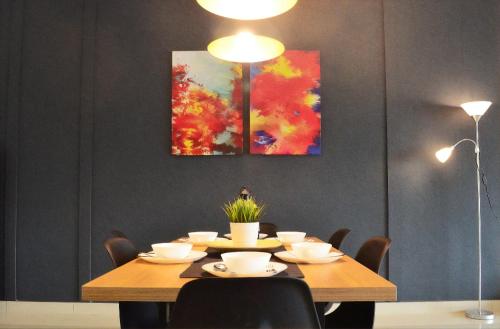 Фотография гостевого дома Desaru Cosy Homestay - near WaterPark, Beach, Rapid -Wifi, TVbox, Steamboat, BBQ Available