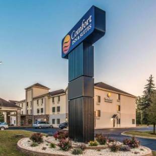 Фотографии гостиницы 
            Comfort Inn & Suites North Aurora - Naperville