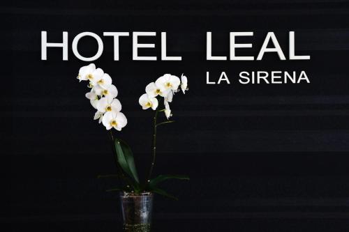 Фотография гостиницы Hotel Leal - La Sirena
