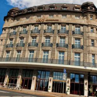 Фотографии гостиницы 
            Victor's Residenz-Hotel Leipzig