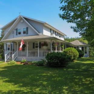 Фотографии мини отеля
Forest & Lake PEI Bed & Breakfast