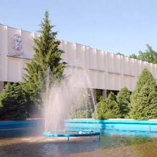 Фотография достопримечательности Государственный Академический русский театр драмы им. М. Ю. Лермонтова