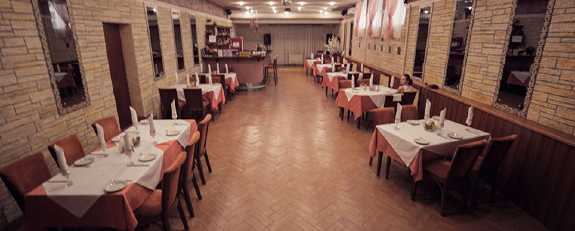 Фотографии банкетного зала Золотой Ручей