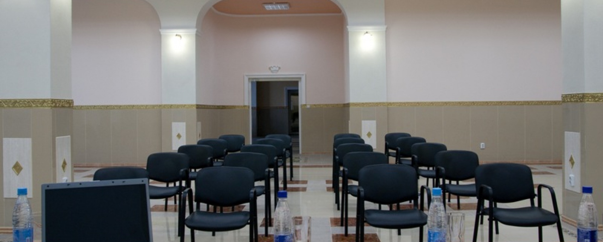 Фотографии конференц-зала 
            Волтер