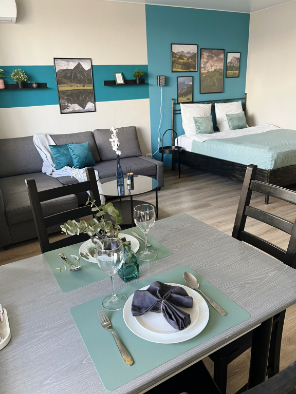 Фотография квартиры Апартаменты UraganAPART Мятная свежесть в дoме Шурика