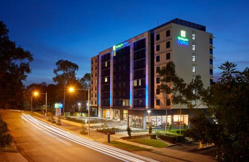 Фотография гостиницы Holiday Inn Express Sydney Macquarie Park, an IHG Hotel