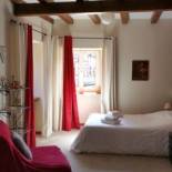 Фотография гостевого дома Chambres touristiques La Cour Des Hôtes