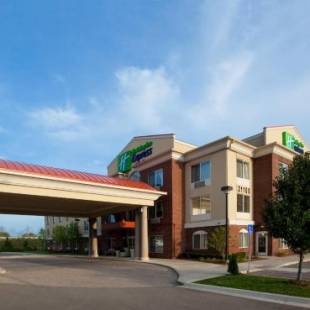 Фотографии гостиницы
Holiday Inn Express Hotel & Suites Detroit - Farmington Hills, an IHG Hotel