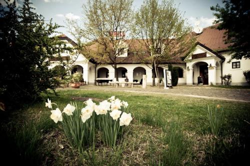 Фотография гостиницы Gastland M1 Hotel & Conference Center