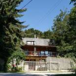 Фотография гостевого дома SZARVASKŐ NYARALÓ/ DEER ROCK COTTAGE