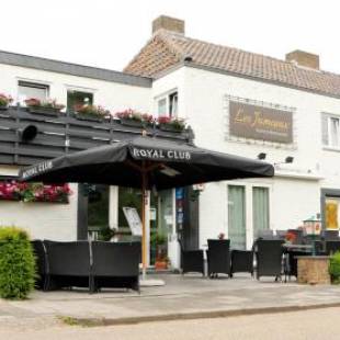 Фотографии гостиницы
Hotel Restaurant Les Jumeaux