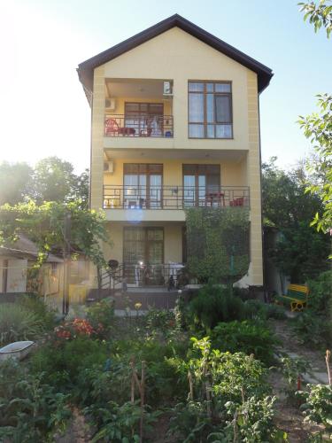 Фотографии гостевого дома
На Аллее