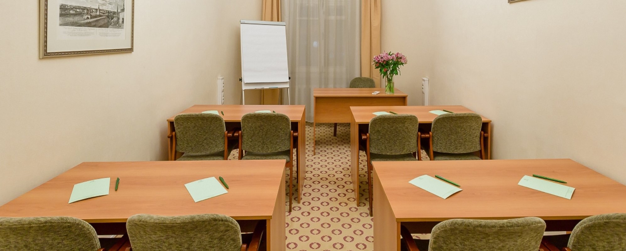 Фотографии комнаты для переговоров Переговорная комната