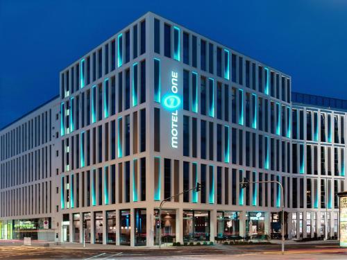 Фотография гостиницы Motel One Köln-Waidmarkt