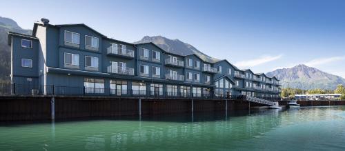 Фотография гостиницы Harbor 360 Hotel Seward