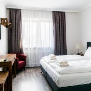 Фотографии гостевого дома
Pension zum Meridianstein