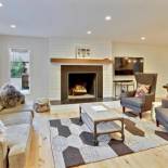 Фотография гостевого дома Slopeside Luxury Chalet on the River Next To Resort With Hot Tub & Gas Firepit - FREE Activities & Equipment Rentals Daily