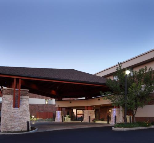 Фотография гостиницы Holiday Inn Express Chicago-Downers Grove, an IHG Hotel