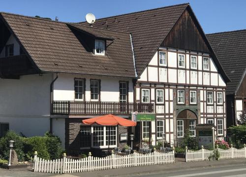 Фотография гостиницы Hotel Hoxter Am Jakobsweg