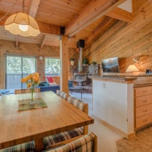 Фотография гостевого дома Smokey Plaza Condo 1 - Just Blocks from Bald Mountain & Hot Tub Onsite