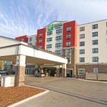 Фотография гостиницы Holiday Inn Express and Suites Calgary University, an IHG Hotel