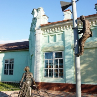 Фотография памятника Памятник связистам и почтальонам