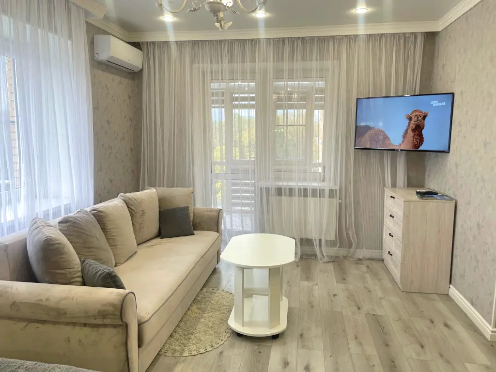 Фотография квартиры Квартира в центре Пятигорска с видом на гору Бештау и парк Кирова