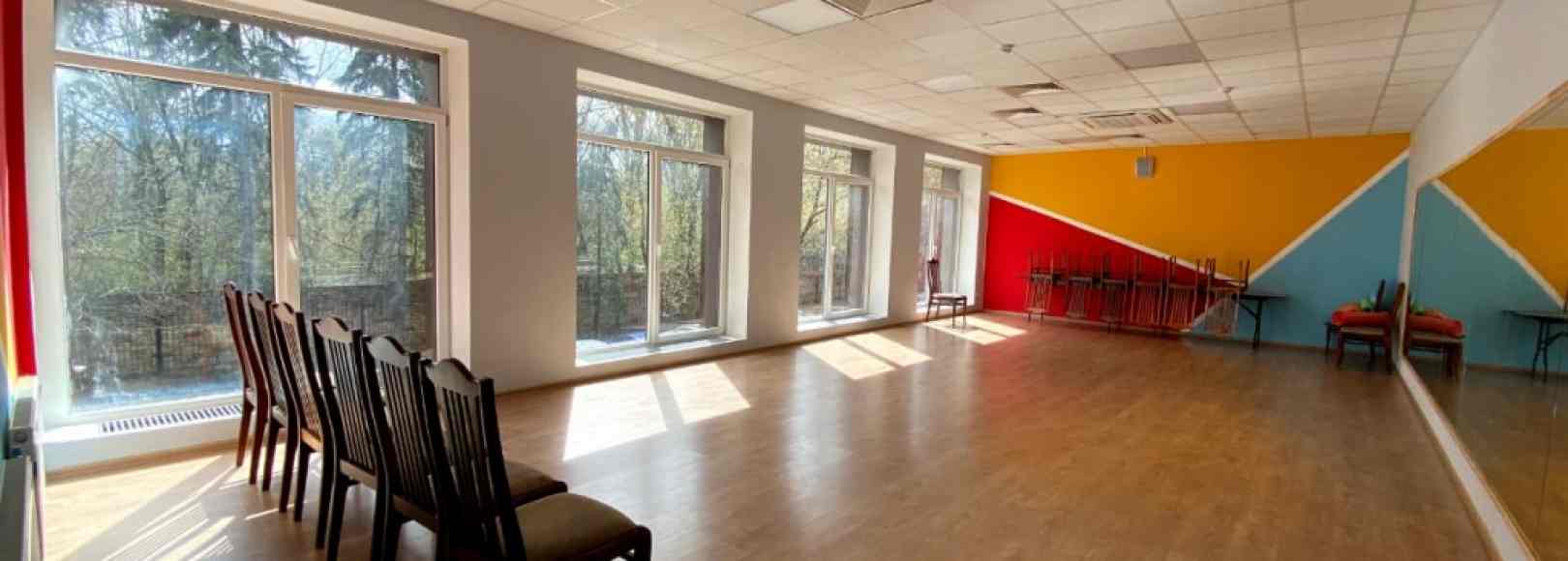 Фотография конференц-зала КЦ Салют Зал Спираль