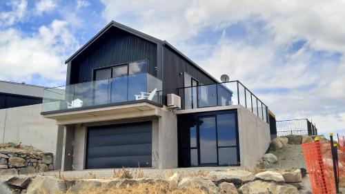 Фотография гостевого дома Galaxy Lakeview House