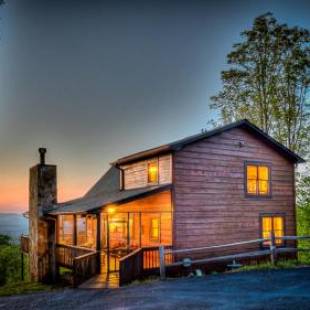 Фотографии гостевого дома 
            Summit Escape by Escape to Blue Ridge