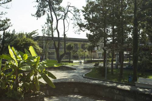 Фотография гостиницы Kobuleti Garden Inn