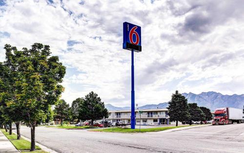 Фотография гостиницы Motel 6-Midvale, UT - Salt Lake City South