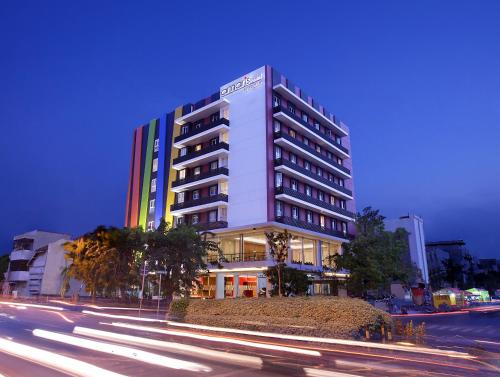 Фотография гостиницы Amaris Hotel Embong Malang - Surabaya