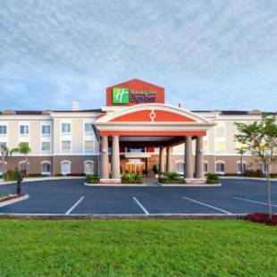 Фотографии гостиницы
Holiday Inn Express Lake Wales North-Winter Haven, an IHG Hotel