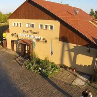 Фотографии мини отеля
Forró Motel & Bauer Bistro