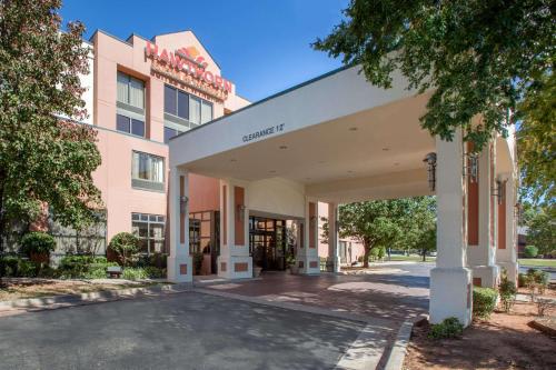 Фотография гостиницы Hawthorn Suites Midwest City