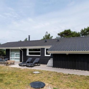 Фотография гостевого дома Holiday home Henne XLVII