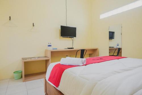 Фотография гостевого дома RedDoorz @ Gatot Subroto Ende