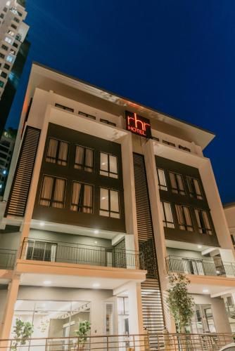 Фотография гостиницы RHR Hotel - Selayang
