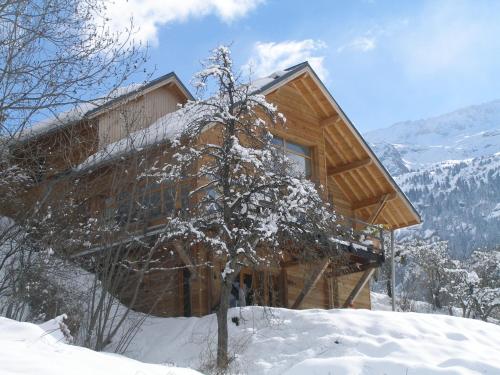 Фотография гостевого дома The Vaujany Mountain Lodge