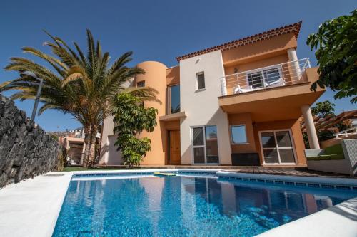 Фотография гостевого дома Moon Villa Los Gigantes