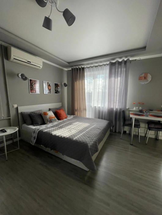 Фотографии квартиры 
            Апартаменты на площади Ленина