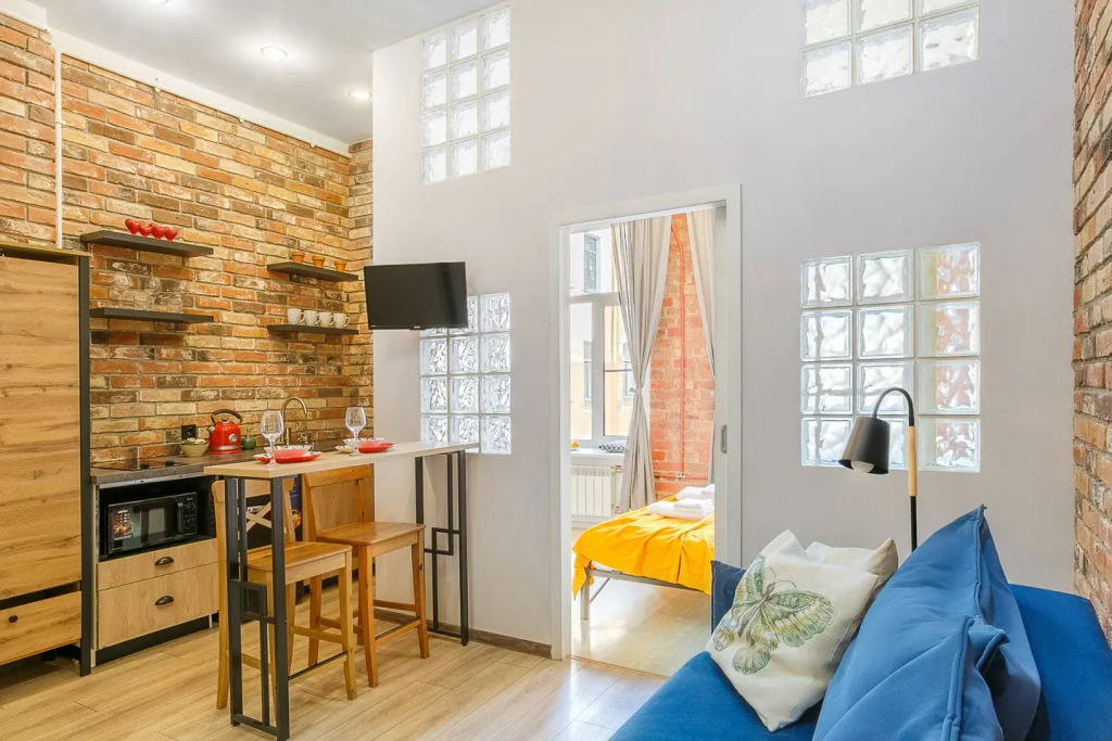 Фотография квартиры Апартаменты на Большом 13 Два Окна в Спальне