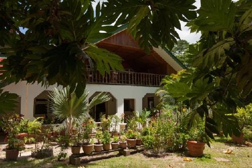 Фотография гостевого дома Jeanny's Apartment